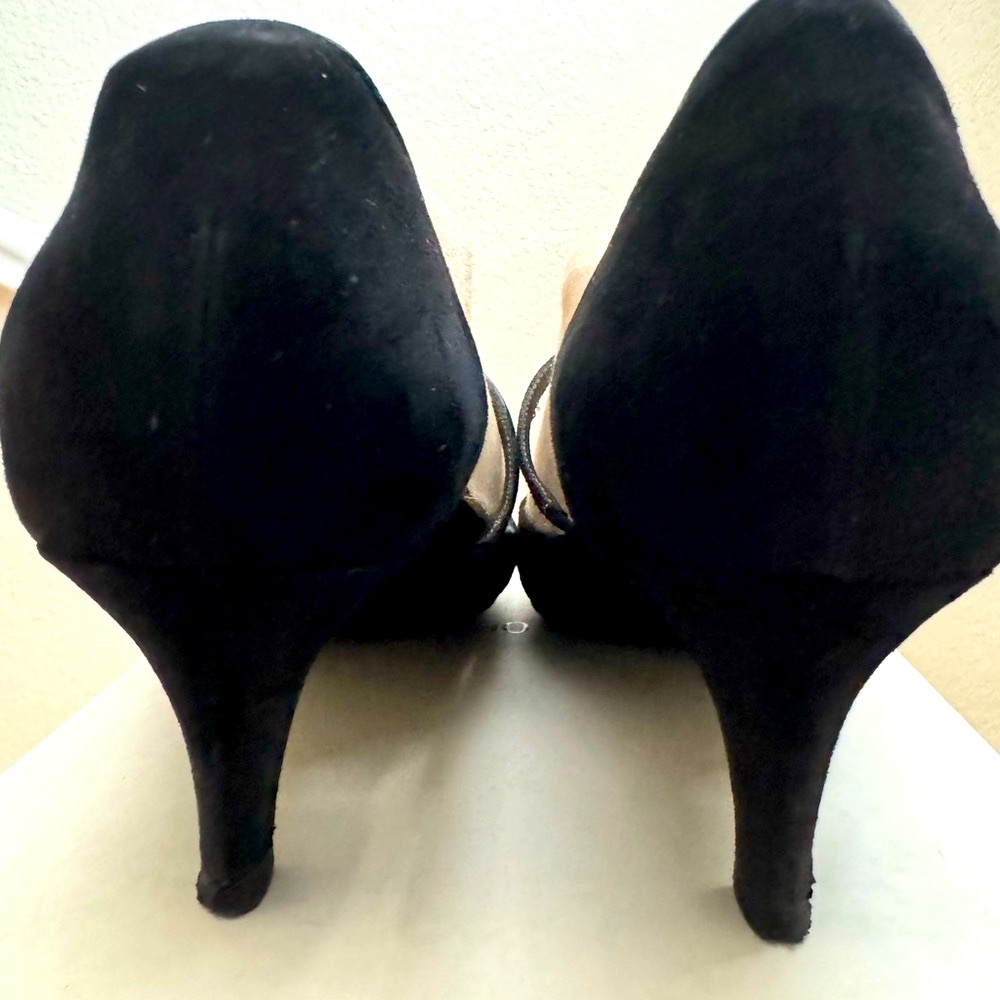 Vintage Giorgio Armani Pumps - Picture 4 of 6